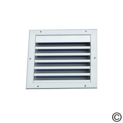 Grille pare-pluie avec moustiquaire